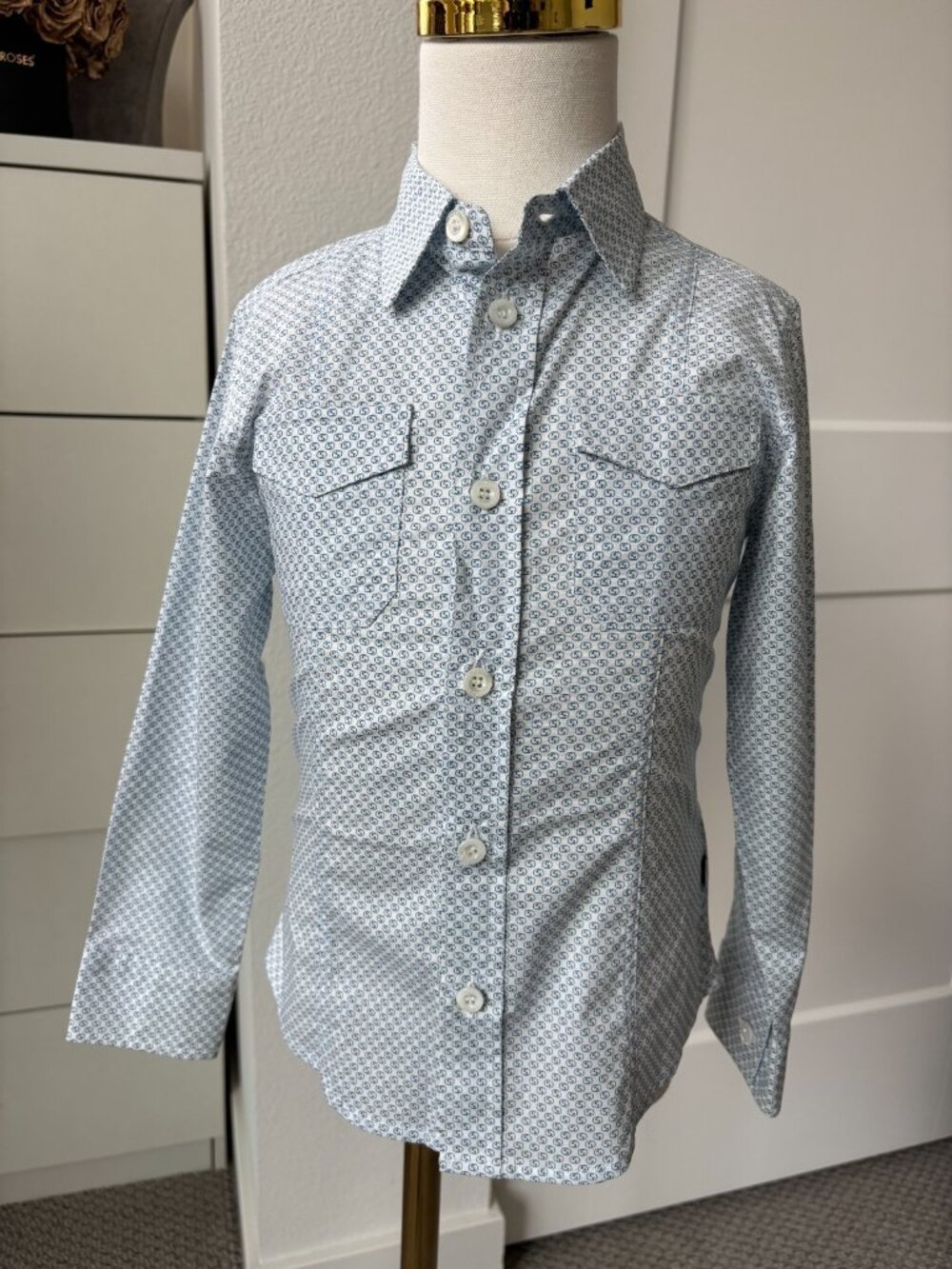 GUCCI Kids Blue and White Button Up Long Sleeve Shirt Front Pockets Size 4